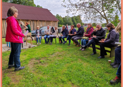 Dr.agr., Liga Lepse introducing visitors of field day in site of Innovation Hub with projects activities